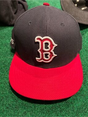 Boston Red Sox Two-Tone Fitted Baseball Cap - Navy & Red